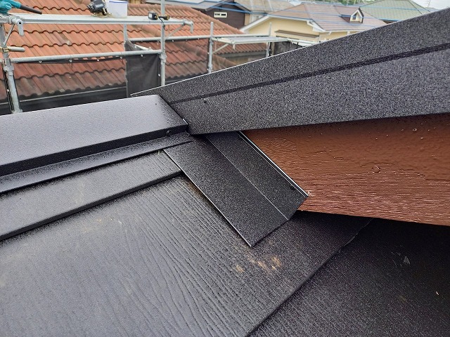 スーパーガルテクトの施工　板金加工